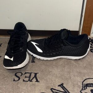 Brooks PureFlow 5 shoes size 8.5